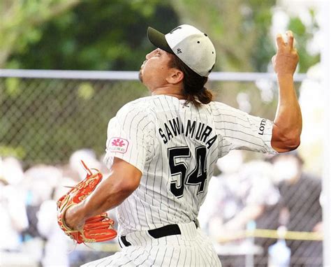 ＜ロッテキャンプ（10）＞初のブルペン入りとなった沢村（撮影・長久保 豊） ― スポニチ Sponichi Annex 野球