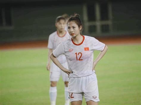 Hot girl đội tuyển nữ Việt Nam Trần Thị Duyên 2sao