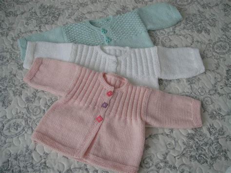 Layette Aux Aiguilles Explications Tricote Ta Vie