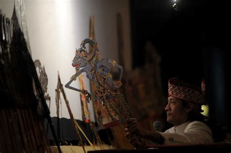 Pergelaran Wayang Kulit Jawatimuran Lakon Anjila Kencana Bersama