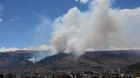 Incendio De Magnitud Se Expande En El Parque Tunari Los Tiempos