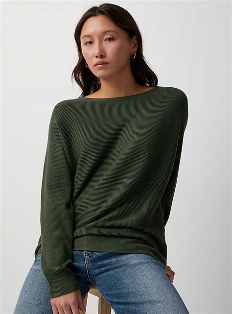 Women S Sweaters Over 500 Styles Simons Canada