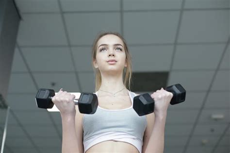 Exercices Pour Soulever Le Buste Tomb La Maison Fitness Vogue