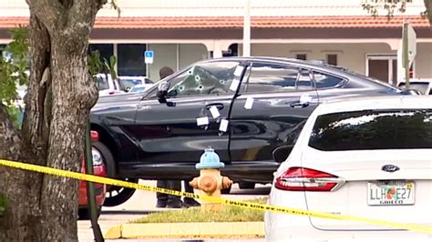 Man Shot And Killed In Parking Lot Of Miami Gardens Strip Mall 2 At