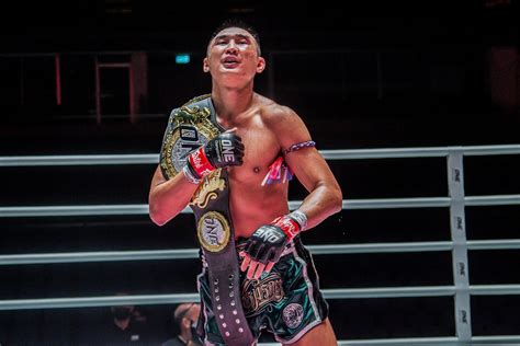 Best Muay Thai Fighter 2020 Justina Kruse