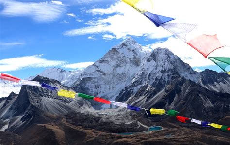 Everest Trekking Packages Cost