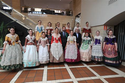 Fiesta política empresa y deporte despiden el Racó de Magdalena del