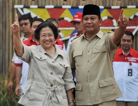 Sby Megawati Bersalaman Di Istana Akhir Dari Persoalan Dendam Politik