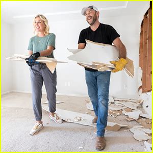 Hgtv Orders Fixer To Fabulous Season Greenlights New Spinoff In