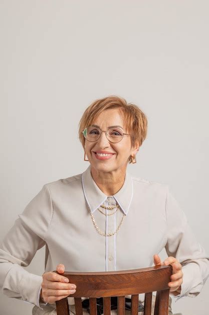 Premium Photo Beautiful Middleaged Baby Boomer Woman In Glasses Happy