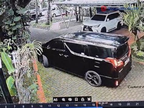 Beredar Rekaman Cctv Detik Detik Polisi Manado Diduga Bunuh Diri