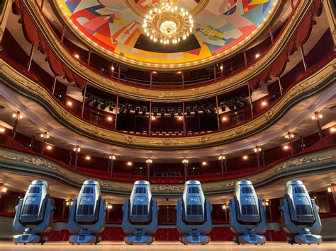Jb Lighting Moving Heads In Oosterpoort En Stadsschouwburg