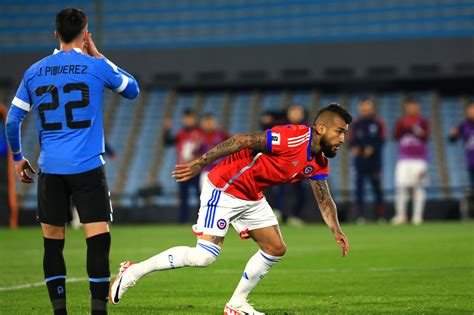 Chile Debuta En Las Clasificatorias Al Mundial Con Derrota Ante Uruguay