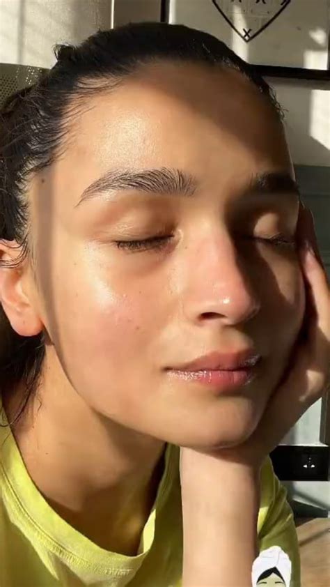 Alia Bhatt Photo Without Makeup