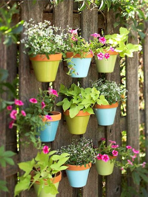 25 Colorful Backyard Decorating Ideas For An Outdoor Refresh