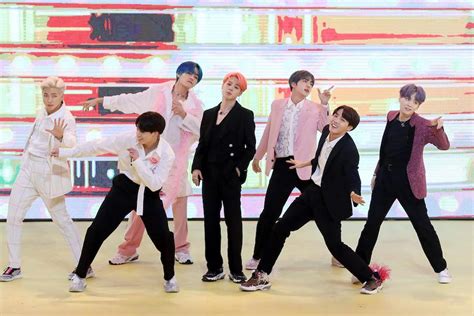 BTSs Boy With Luv Becomes Their 2nd MV To Hit 1 Billion Views