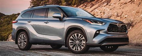 2022 Toyota Highlander Xle Moon Dust Trinity Desper