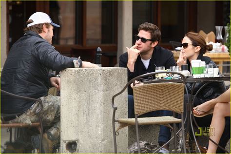 John Krasinski And Emily Blunt Ann Arbor Lunch Photo 2538159 Alison