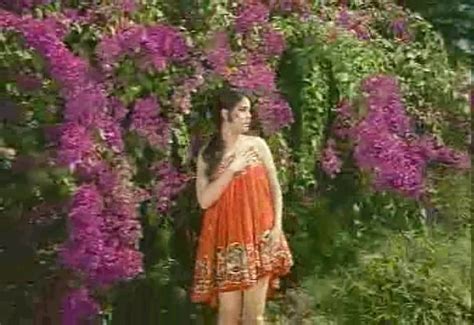 Masala Dose Monkey Teases Mumtaz Leaves Her Nude Tangewala