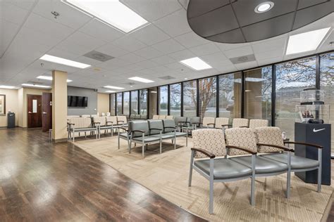 Oak Ridge - The Eye Centers