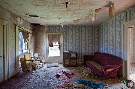 Abandoned house - Matthew Christopher's Abandoned America