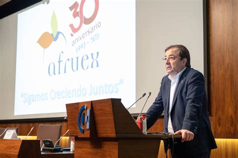 Fernández Vara destaca el papel de Afruex en las III Jornadas de