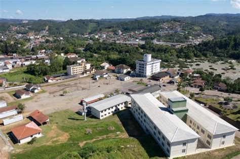 Udesc Alto Vale Inaugura Pr Dio De R Milh Es E Mais Cinco Obras Em