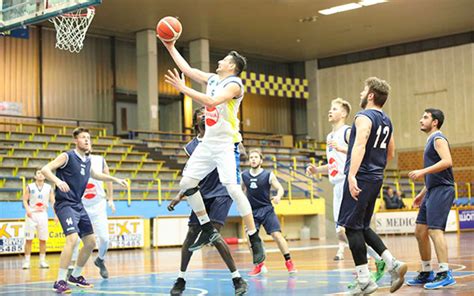 Basket Lamezia Vince Contro Il Soverato E Conquista La Vetta Del