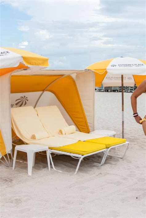 CLAUDIA ROMANI In Bikini On The Beach In Miami HawtCelebs