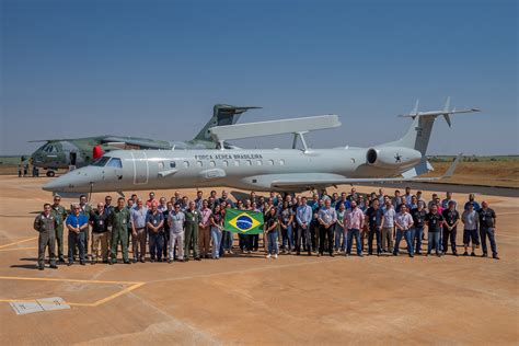 Embraer entrega el quinto avión E 99 mejorado a la Fuerza Aérea