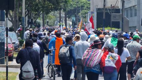 Marcha en Lima EN VIVO protestas paro en carreteras bloqueos y más