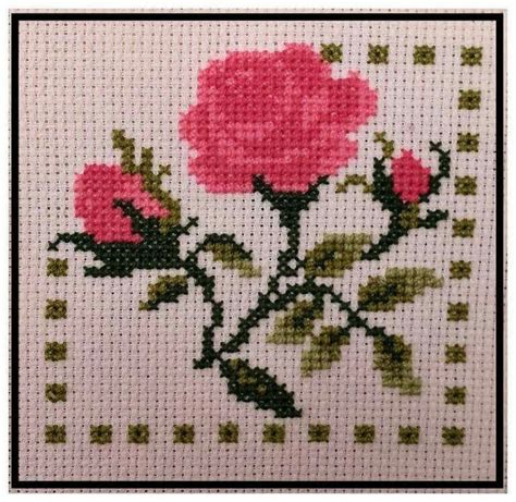 Punto De Cruz Panosundaki Pin A Cross Stitch Flowers Floral Cross