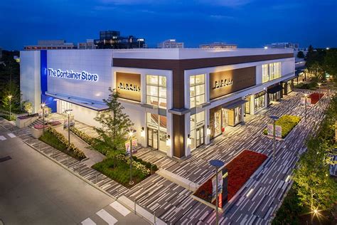 Oakbrook Center Mall Renovation - Reed Burkett Lighting Design