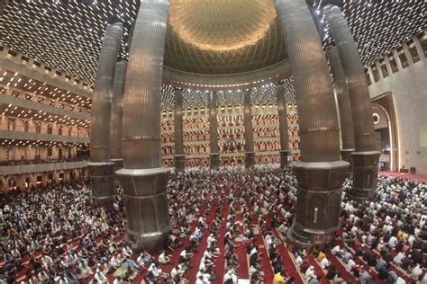 Masjid Istiqlal Gelar Ibadah Salat Taraweh Tanpa Pembatasan