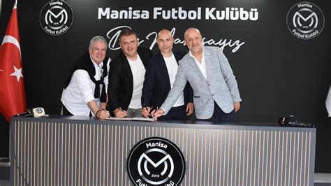 Manisa Fk Da Hoca Levent Eri Sportif Direkt R Levent Devrim Oldu