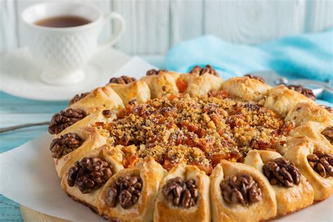 Пирог с курагой и грецкими орехами — Zira.uz