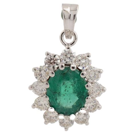 Natural Emerald Gemstone Charm Necklace Diamond Karat White Gold