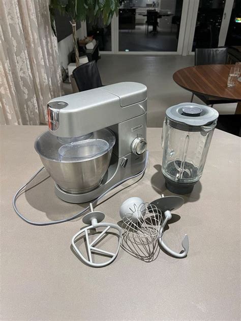 Kenwood Chef Inkl Mixer Und Fleischer Aufsatz Kaufen Auf Ricardo