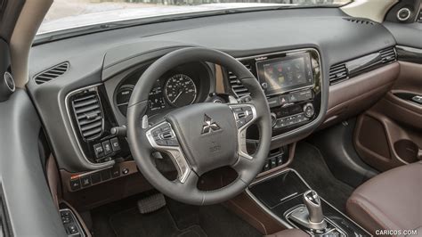 2017 Mitsubishi Outlander Plug In Hybrid Ev Interior Caricos