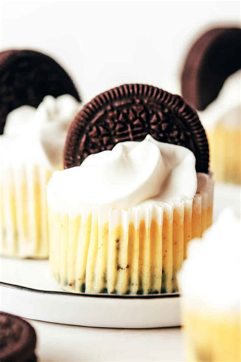 Oreo Cheesecake Cupcakes