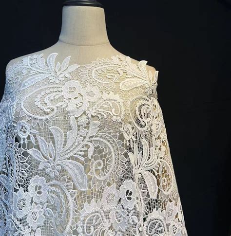 Heavy Industry Bone Line Hollow Lace Fabric D Floral Embroidered Lace