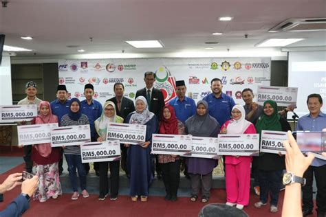 Co Opbank Pertama Sumbang Zakat Bernilai Rm Bantu Usahawan Asnaf