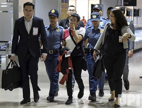 Photo Philippine Journalist Maria Ressa Arrested At Manilas