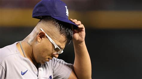 Video Shows Former Dodgers Pitcher Julio Urías S Domestic Violence Incident Outside Mls Match In