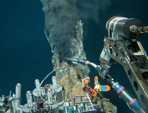 Hydrothermal Vents Woods Hole Oceanographic Institution