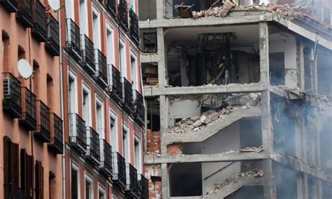 Una Fuerte Explosión Destrozó Un Edificio En El Centro De Madrid