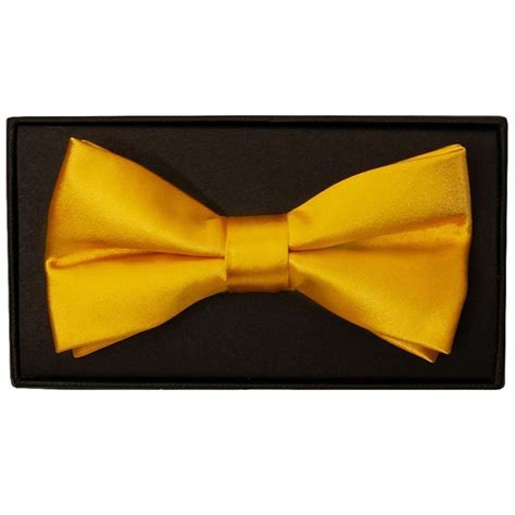 Plain Bright Yellow Men S Bow Tie And Pocket Square Set