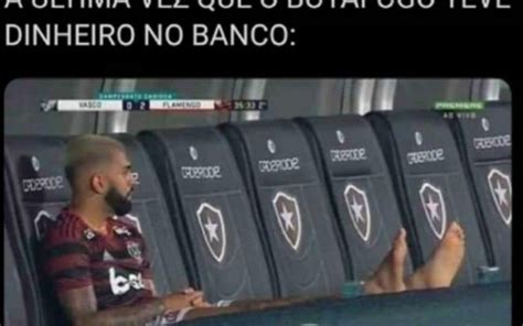 Memes Rivais tiram onda após nova derrota e permanência do Botafogo no