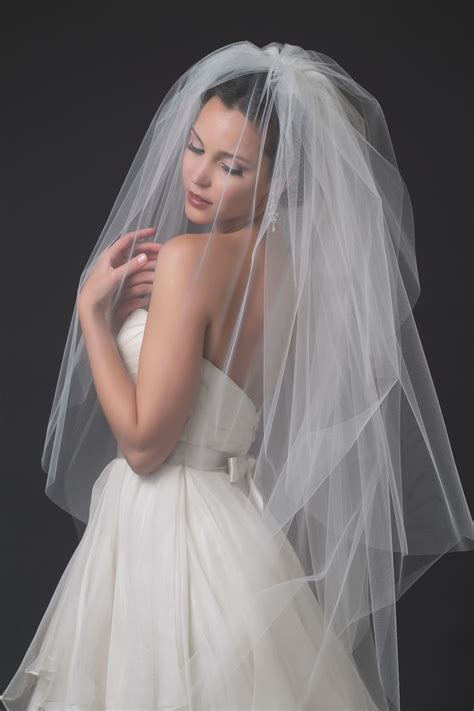 What Is A Destination Wedding Complete Guide Here 3 Tier Wedding Veil