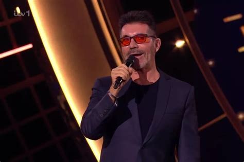 Simon Cowell S Itv Royal Variety Performance Appearance Leaves Viewers Baffled For Same Reason